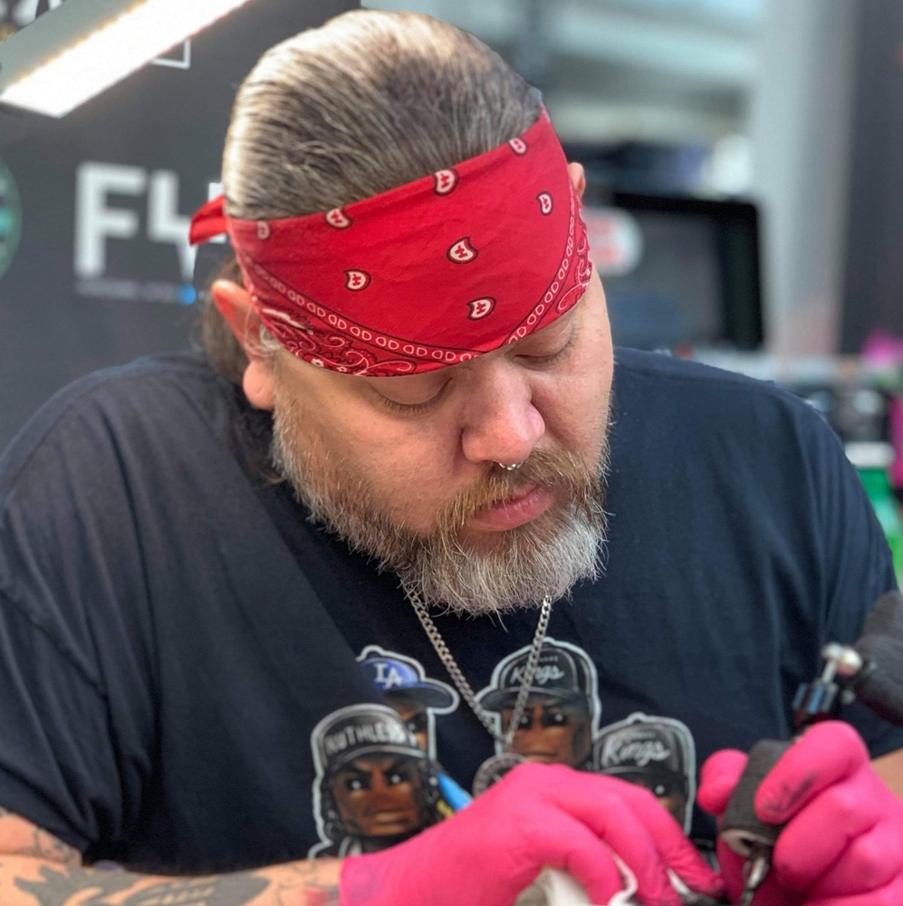 Meet your Posher, Lucky